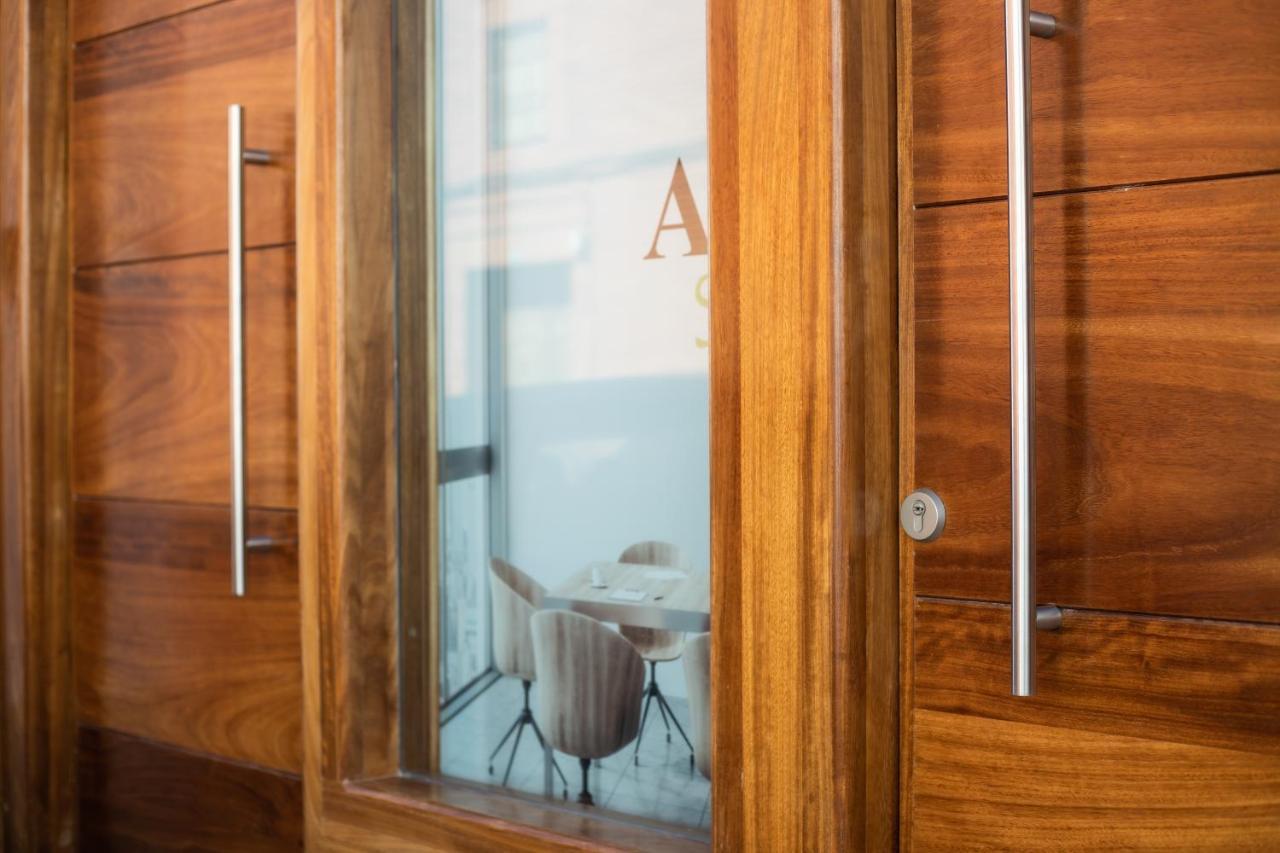 Apartamentos San Francisco - Centrico Mota Del Cuervo Eksteriør billede