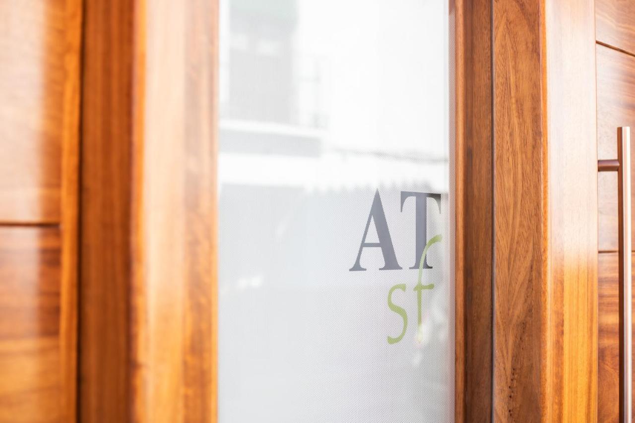 Apartamentos San Francisco - Centrico Mota Del Cuervo Eksteriør billede